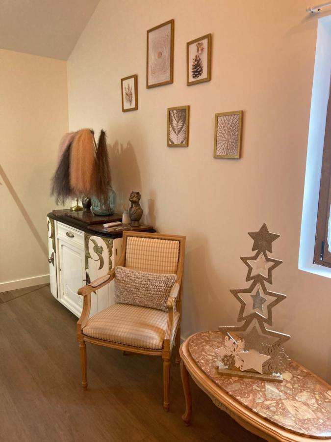 Le Carrosse, La Diligence, Centre Saint Jean De Losne Tarif 2Pers 1 Chambre, Tarif 4 Pers 2 Chambres エクステリア 写真